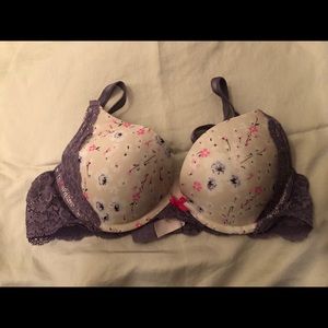 Victoria’s Secret Bra